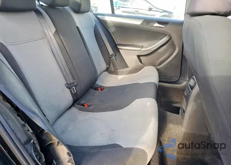 2017 Volkswagen Jetta S z USA, uszkodzony, nr VIN 3VW2B7AJ5HM218413